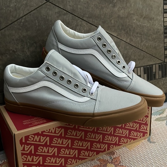 Vans WMNS Old Skool
(Gum) High Rise/True Wht
VN0A3WKT3ZC Sneakers - Picture 7 of 16